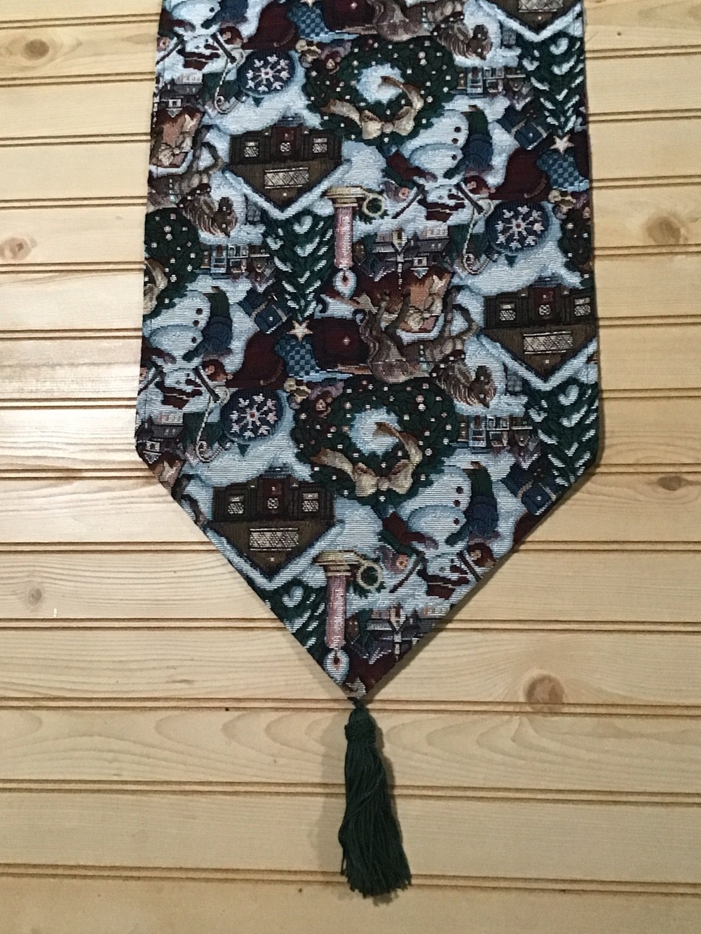 Winter Holiday Woven Tapestry Snowman Table Runner with Green Tassel